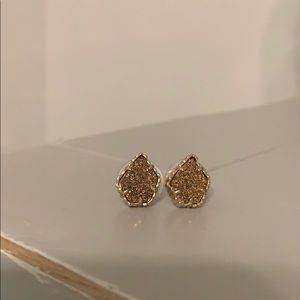 Kendra Scott stud Druzy color gold. One size